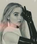 sabrinacarpenter-daily_28229.jpg