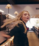 sabrinacarpenter-daily_289429.jpg