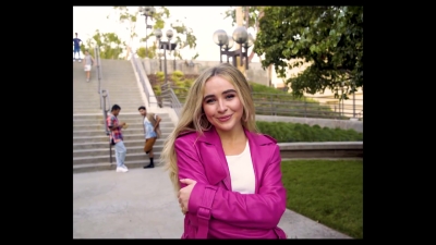 sabrinacarpenter-daily_28129.jpg