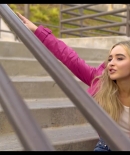 sabrinacarpenter-daily_285029.jpg