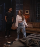 sabrinacarpenter-daily_28121229.jpg