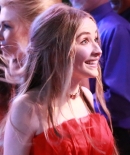 sabrinacarpenter-daily_28429.jpg