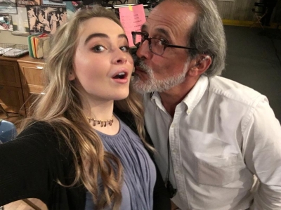 sabrinacarpenter-daily_282929.jpg