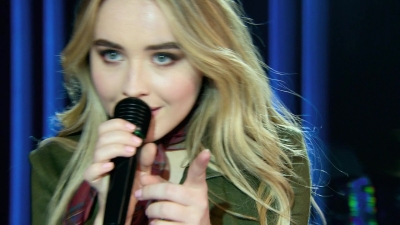 sabrinacarpenter-daily_2815929.jpg