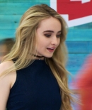 sabrinacarpenter-daily_281429.jpg