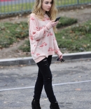 sabrinacarpenter-daily_282129.JPG