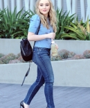 sabrinacarpenter-daily_28329.jpg