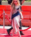 sabrinacarpenter-daily_28629.jpg