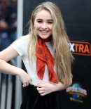 sabrinacarpenter-daily_281529.jpg