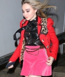 sabrinacarpenter-daily_28329.jpg