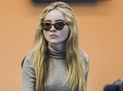 sabrinacarpenter-daily_281429.jpg