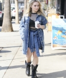 sabrinacarpenter-daily_28729.jpg