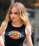 sabrinacarpenter-daily_281629.jpg