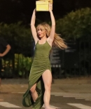 sabrinacarpenter-daily_282529.jpg