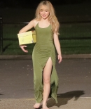 sabrinacarpenter-daily_283629.jpg