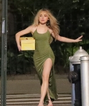 sabrinacarpenter-daily_284829.jpg