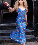 sabrinacarpenter-daily_281729.jpg