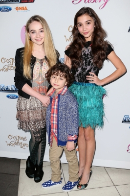 sabrinacarpenter-daily_28229.jpg