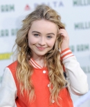 sabrinacarpenter-daily_286429.jpg