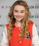 sabrinacarpenter-daily_286629.jpg