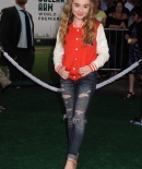 sabrinacarpenter-daily_28729.jpg